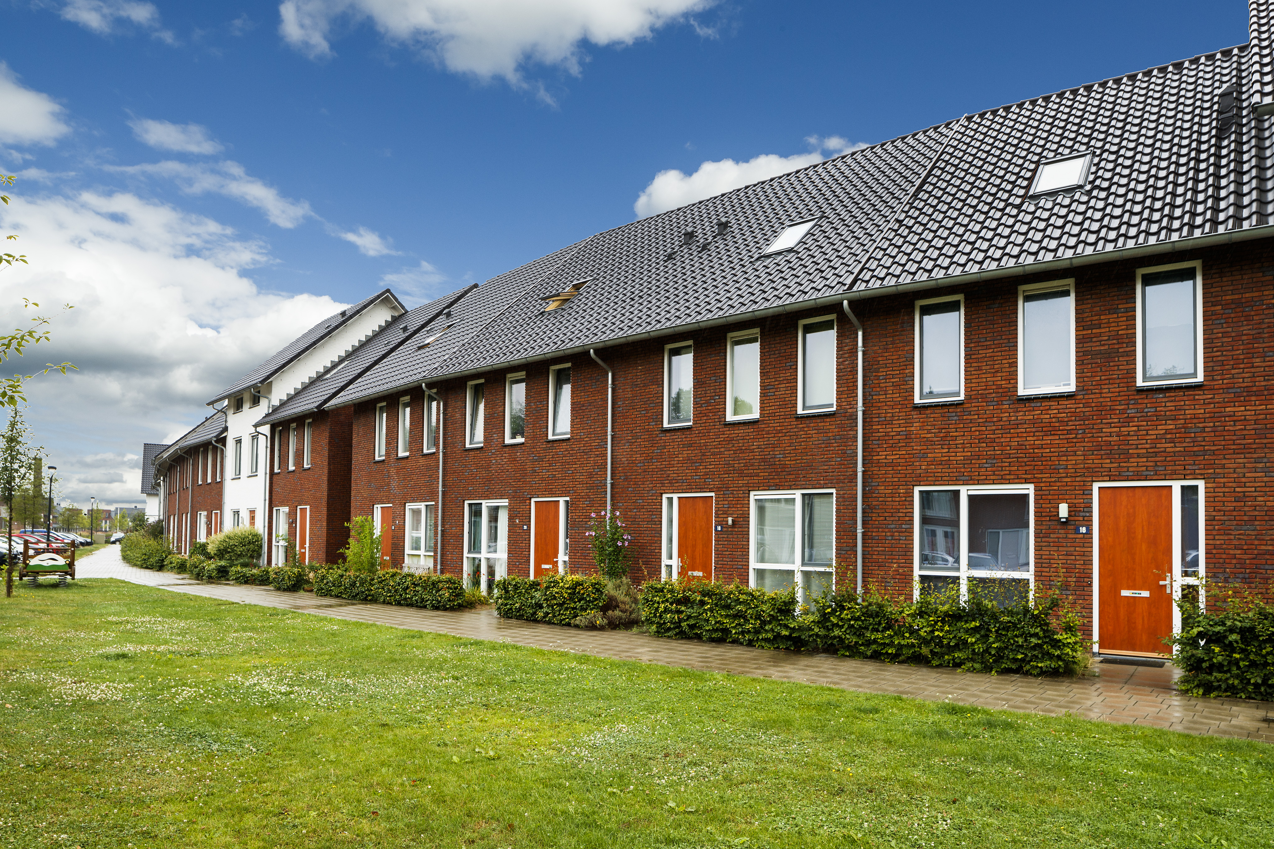 appartementen te huur op Yves Montandstraat 44
