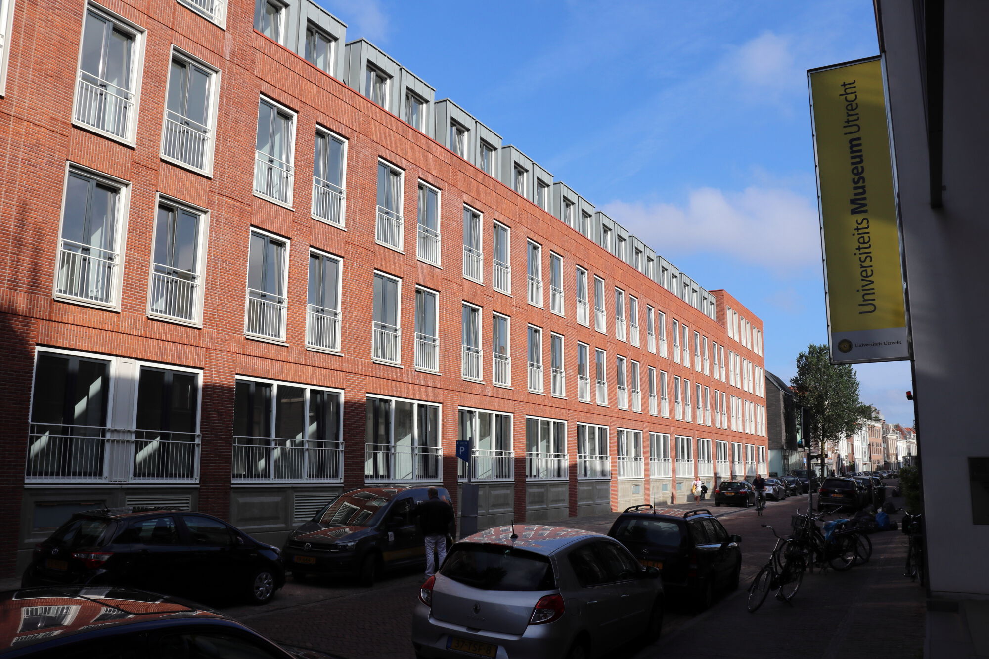 free-sector-houses for rent on Lange Nieuwstraat 143