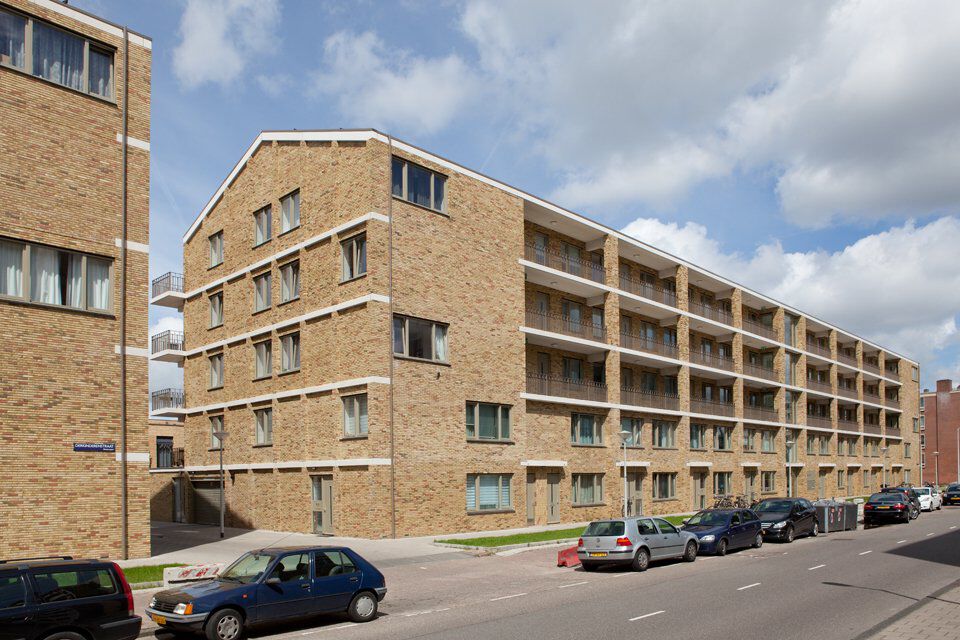 Bart van der Leckplnts 60, Amsterdam