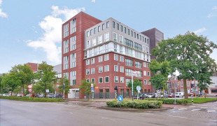 private-rentals for rent on Amsterdamsevaart 106