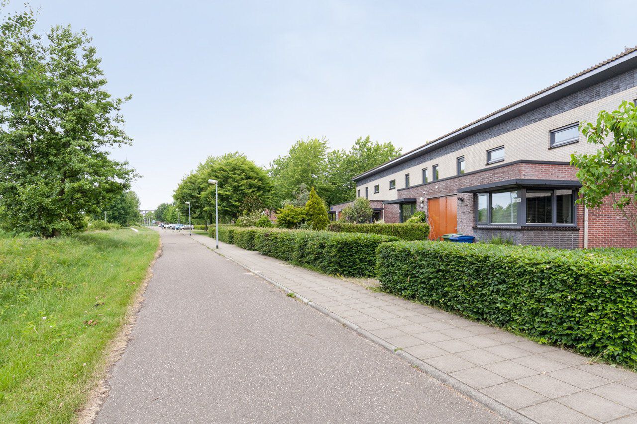 free-sector-houses for rent on Henry Moorestraat 47