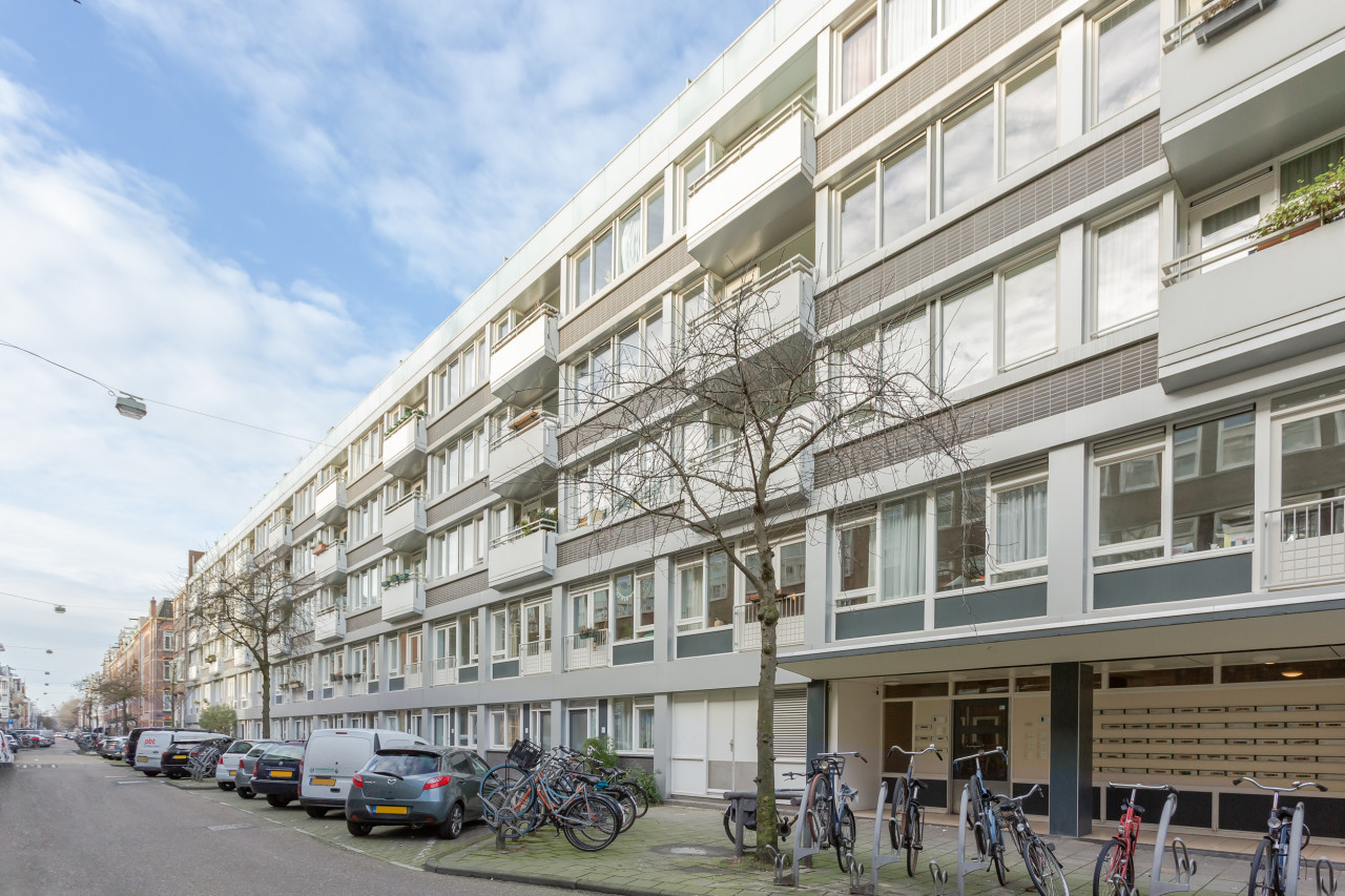 apartments for rent on Eerste Helmersstraat 14A